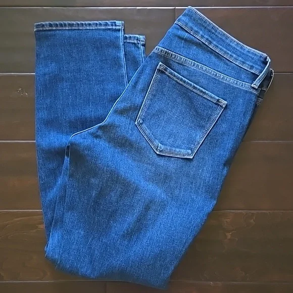 NEW Old Navy Power Slim Straight Zip Fly Mid-Dark Wash Distressed - 8S - Picture 6 of 15